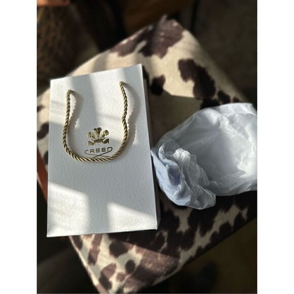 Creed Gift Bag with tissue 9x6 - Picture 2 of 3